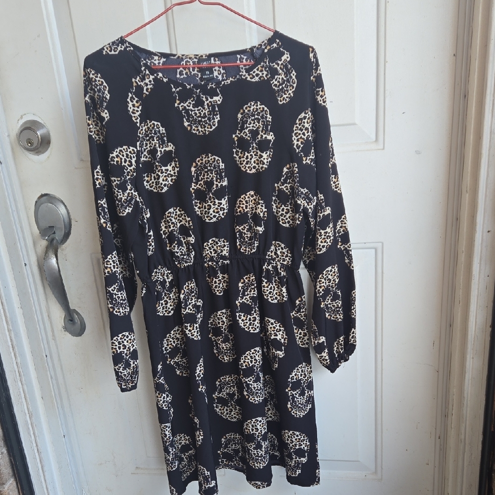 Stylish Black and Cream Leopard Print Dress